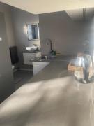 Lovely, quite flat near beach,41Jenvey