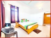 Hotel Sapphire Stay- A Luxury Resort withRoom Attached Balcony and Valley View - Wifi - Restaurant - Parking and Children Play Ground Available - Best Resort in Nainital