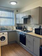 West House - by Eazystays