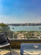 شقة على النيل امام ممشى اهل مصر