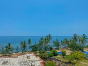 pazuri beachfront stays