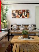 Kaes Place Staycation House near Windmill Farm