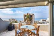 Coastal Bliss, 3BR Umhlanga Apartment With Ocean View