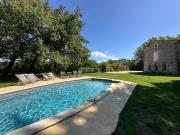 Villa des Cyprès - Charmante maison provençale - Jardin et piscine privés au cœur d un Domaine Viticole Château de Barbebelle Rognes - 10 personnes - Proche dAix-en Provence