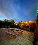 Wellness bungalow with jacuzzi &sauna&private garden near Amsterdam