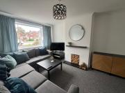 Tempest house - Ideal for contractors off road parking close to town centre