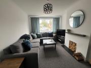 Tempest house - Ideal for contractors off road parking close to town centre