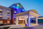 Holiday Inn Express & Suites Lancaster by IHG