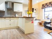Top Dyffryn