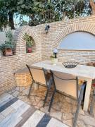 Top Ayía Paraskeví Top Ayía Paraskeví