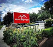 Motel24Seven and Apartments