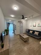 KL2-4pax studio nr KTM&Midvalley