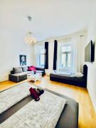 Comfortable 2BR Apartment 10 Min Transport to Stadthalle