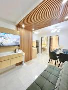 Cozy Family 2BR with Wi-Fi, Vanity & Work Desk Combo for 4-6pax near IT Park Cebu - Unit Sophia by Gerra