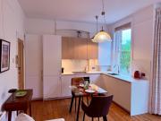 Peaceful cosy Ealing Apartment, private Garden