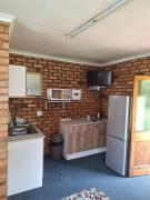 Woodpecker Bachelor Cottage