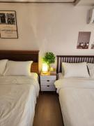 몽마르뜨 숭인 24시 셀프 체크인 3룸 퀸4 최대8인 얼음정수기 비데 종로 동묘역 명동 동대문 가족 단체