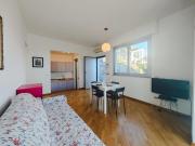 Hostdomus - Rangè Suite free box near the center