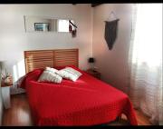 Maison mitoyenne 700m de la plage parking privé