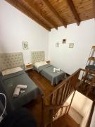 Hospedaje L H primero B Ezeiza a 15 min del aeropuerto