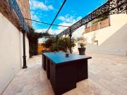 À 1min dune base nautique Maison spacieuse avec piscine