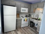 Modern 2BR Apartment near Downtown Shelbyville