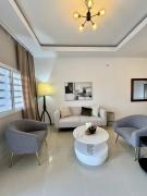 Casa amplia y elegante cerca del Aeropuerto Palmerola