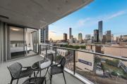 Soft City Glow Serene Lucid 2BR Stay