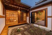 Luxury Hanok Maison Sunlit