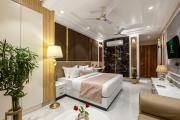 Hotel Aroma Suites Delhi Airport