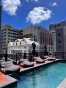 Luxury 1 Bedroom Apartment Table Mountain Views