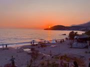 Top Himare