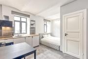 Cozy Designer Flat in Riga with Free Parking