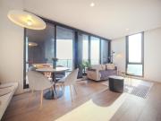 Modern Cbd 2br2ba Apartment In Melbourne With Pool