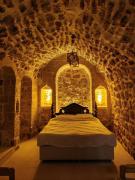 Raisin Boutuqie Home