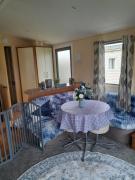 Static caravan - sleeps 8