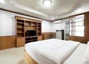 Top Bang Na District