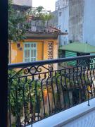 Hanique Cafe and Stay