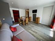 Studio rénové pour 4, ski aux pieds, La Croisette, Les Menuires - FR-1-452-230