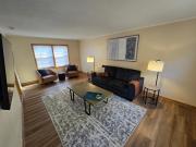 Spacious 3-Bedroom Townhome in Lincolns Historic District