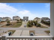 Top Emerald Isle