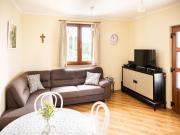 Villa Oliva - Two Bedroom Villa with Terrace and Swimming pool