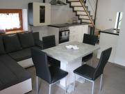 Riverside Rustic Ridge Apartments with Balcony - Two Bedroom Apartment with Balcony