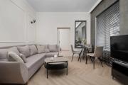 Beige Apartment in Wrocław Center with Home Office by Noclegi Renters