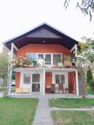 Kuća za odmor River House