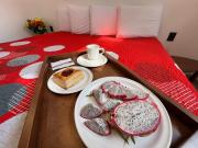 Central Studio with Roof Top Romantic Zone 202