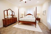 In the HEART of Knoxville3BR 2BA Sleeps 10