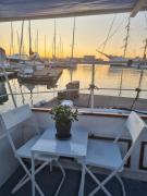 Downtown Boat-Apartment