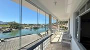 Casa com vista para o Canal da Barra da Lagoa