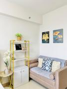 Modern Studio Hideaway Near City Spots